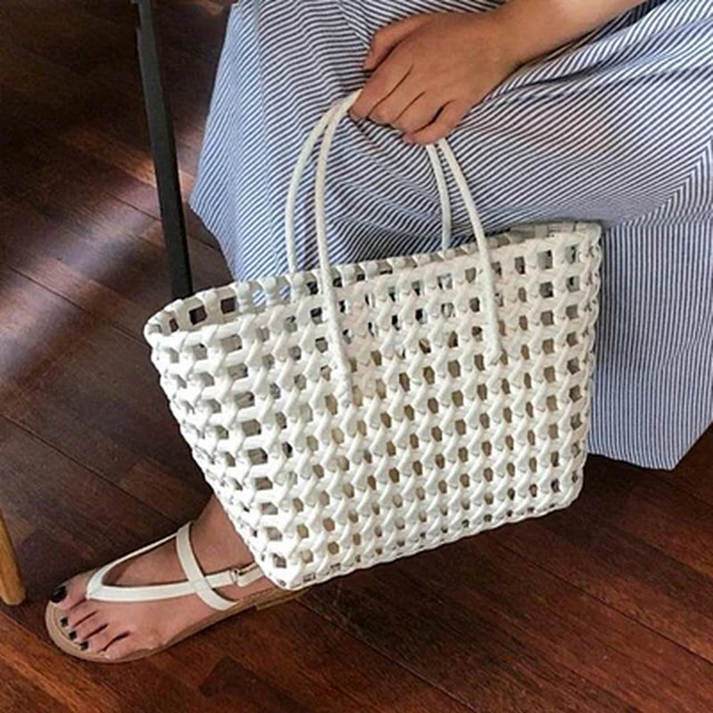  New Hand-Woven Messenger Bag for Summer / Hand-Held Single Shoulder Bag / Hollow Vegetable Basket / Beach Bag