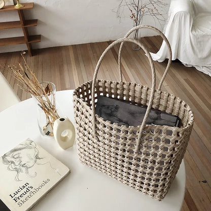  New Hand-Woven Messenger Bag for Summer / Hand-Held Single Shoulder Bag / Hollow Vegetable Basket / Beach Bag